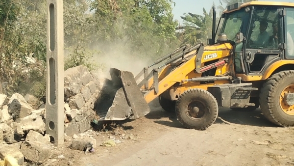 તંત્ર દ્વારા છાયા વિસ્તારમાં 10 વિધા જમીન પર કરેલ દબાણ દૂર કરાયું.