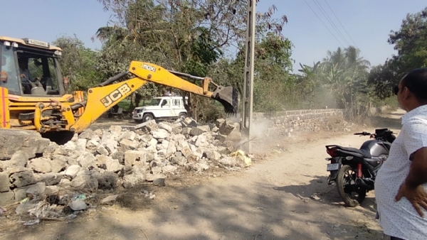 તંત્ર દ્વારા છાયા વિસ્તારમાં 10 વિધા જમીન પર કરેલ દબાણ દૂર કરાયું.