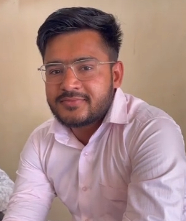 સરહદી ગામના ખેડૂત પુત્ર વિપુલ ચૌધરીનો UPSCમાં 115મો રેન્ક, IAS બનવાનું સપનું સાકાર