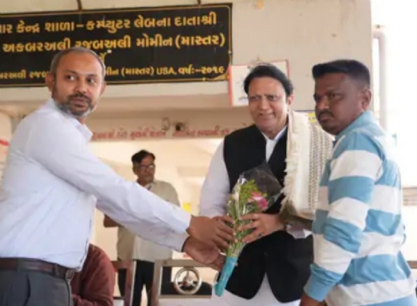 દેથળી ગામે સેવાસેતુ 2.0 કાર્યક્રમમાં નાગરિકોને સરકારી યોજનાઓના લાભોનું વિતરણ