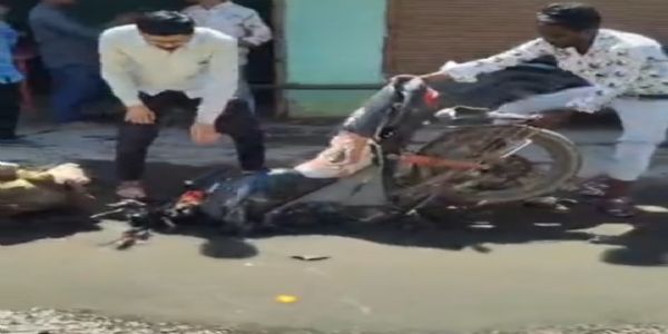 ખુલ્લી ગટરના ઢાંકણાથી બાઇક સવાર ઇજાગ્રસ્ત, નગરપાલિકા સામે અરજી