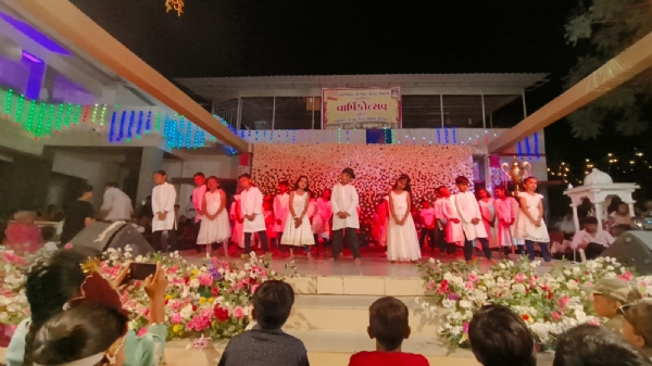 મહેસાણા જિલ્લામાં લાખવડ પગાર કેન્દ્ર શાળામાં વાર્ષિકોત્સવ ધૂમધામથી ઉજવાયો