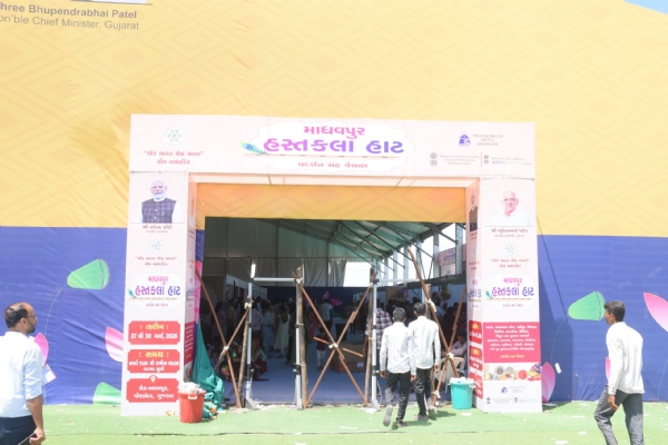 માધવપુર ઘેડનો લોકમેળો ભારતની વિવિધ સંસ્કૃતિને જોડતો મેળો:રાજકોટના પ્રવાસી ભીખુભાઈ.