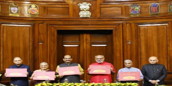 ઉપરાષ્ટ્રપતિએ ટાઈડ્સ ઓફ ટાઈમ પુસ્તકનું વિમોચન કર્યું