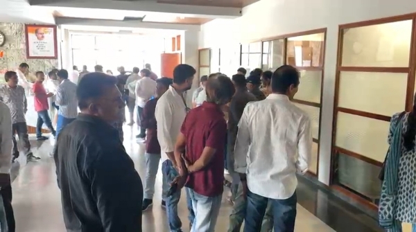 મનપાની ચૂંટણીમાં ભાજપના ઉમેદવારોનું કોકડું ગુંચવાયું.