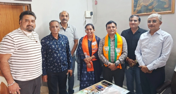 ભરૂચ તાલુકા પંચાયતની પાલેજ-2 બેઠક પર ભાજપના ચારુલબેન પટેલ બિનહરીફ વિજેતા ભરૂચ તાલુકા પંચાયતની પાલેજ-2 બેઠક પર ભાજપના ચારુલબેન પટેલ બિનહરીફ વિજેતા