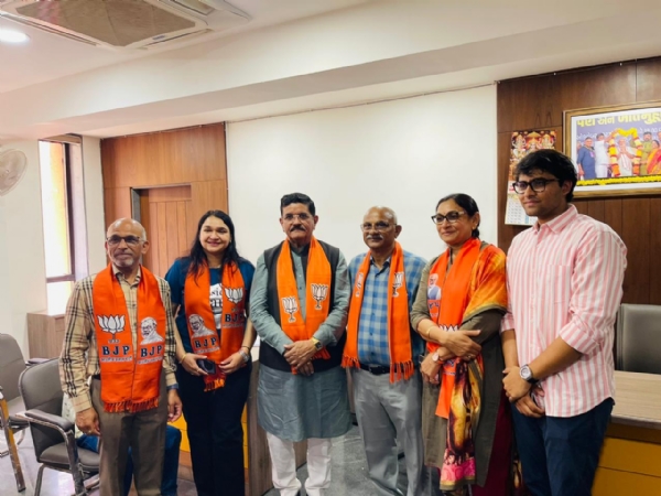 મહેસાણા ભાજપ કાર્યાલયે ઉમેદવારો સાથે સાંસદ હરિભાઈ પટેલની બેઠક યોજાઈ