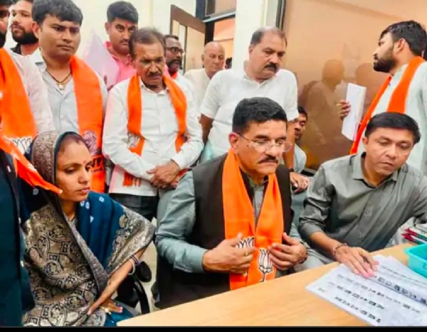 મહેસાણા જિલ્લામાં ઉમેદવારી ફોર્મનો વરસાદ, ચૂંટણી માહોલ ગરમાયો