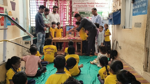 જીવનદીપ દિવ્યાંગ બાળકોની સંસ્થા કોડીનાર ખાતે જીવનદીપ દિવ્યાંગ બાળકોની સંસ્થા કોડીનાર ખાતે