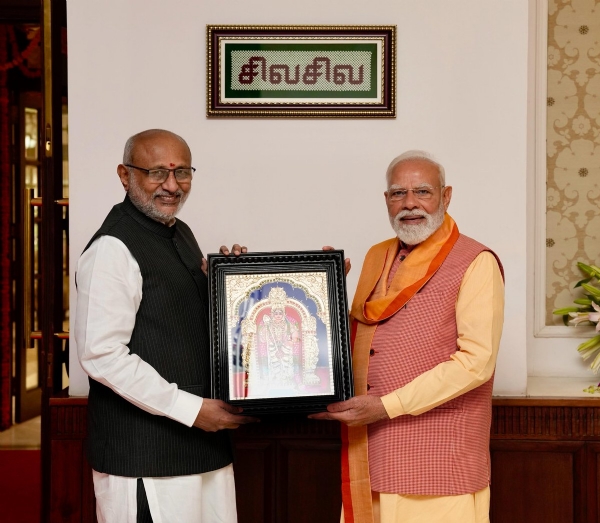 પ્રધાનમંત્રીએ ઉપરાષ્ટ્રપતિ સાથે મુલાકાત કરી પ્રધાનમંત્રીએ ઉપરાષ્ટ્રપતિ સાથે મુલાકાત કરી