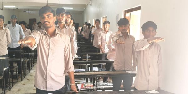 રાજકોટ જિલ્લાની વિવિધ કોલેજોના વિદ્યાર્થીઓને, મતદાન જાગૃતિ ઝુંબેશ હેઠળ ચૂંટણીમાં ભાગીદાર બનવા પ્રેરિત કરાયા