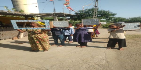 નર્મદા જિલ્લામાં મતદાર જાગૃતિ માટે શાળાઓમાં સર્જનાત્મક પ્રવૃત્તિઓ