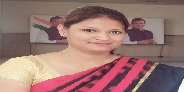 “કચ્છ કોંગ્રેસમાં કલહ ઉફાણે: મહિલા અગ્રણીનું રાજીનામું, જિલ્લા પ્રમુખ સામે ભ્રષ્ટાચાર અને ‘ટિકિટ વેપાર’ના ગંભીર આક્ષેપો”