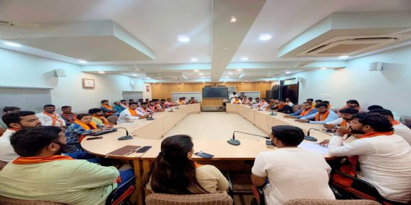 સ્થાનિક સ્વરાજ ચૂંટણી-2026ને લઈને ભાવનગર યુવા મોરચાની મહત્વપૂર્ણ બેઠક યોજાઈ