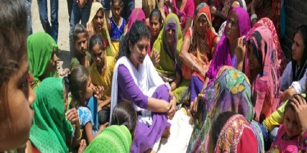 અમરેલીની ચાવંડ સીટ પર રાજકીય ગરમાવો: જેનીબેન ઠુમરની ટ્વીટ, તોડફોડના આક્ષેપો