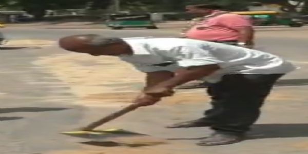 પાટણ વોર્ડ નંબર 9 ના કોંગ્રેસ ઉમેદવારોએ પરંપરાગત પ્રચાર છોડીને લોકહિતનું ઉદાહરણ પૂરું પાડ્યું