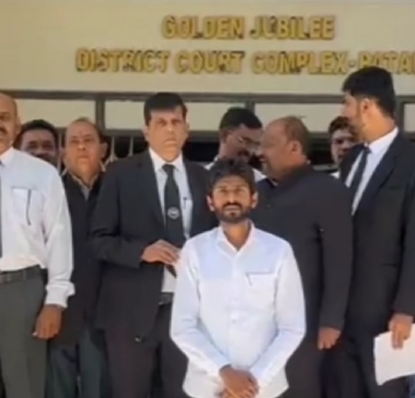 પાટણ નગરપાલિકાની ચૂંટણીમાં વોર્ડ નંબર 1ના અપક્ષ ઉમેદવારને  સભા અને રેલી માટે મંજૂરી ન મળતા વિવાદ