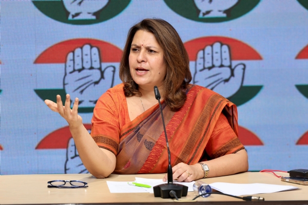 કોંગ્રેસ પ્રવક્તા સુપ્રિયા શ્રીનેત