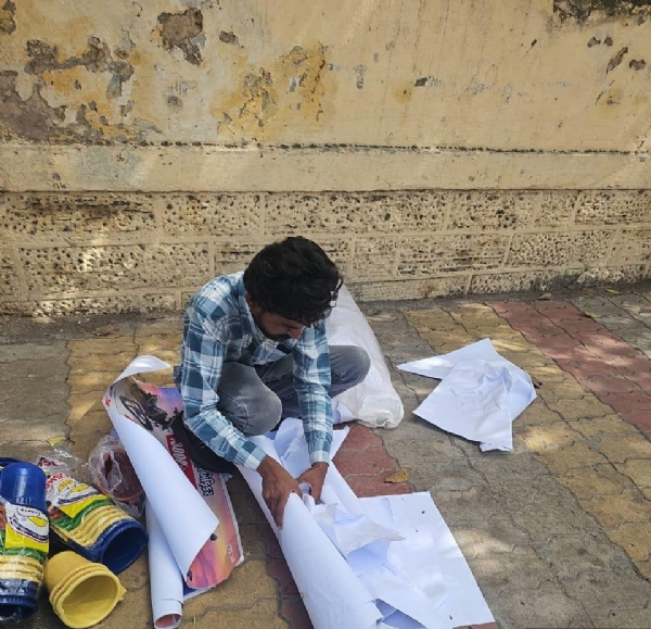 પોરબંદર મહાનગરપાલિકા દ્વારા જાહેરમાં કચરો ફેંકનારાઓ સામે કાર્યવાહી કરાઇ.