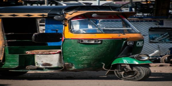 કતારગામમાં મહિલાને બિભસ્ત ઈશારા કરનાર રીક્ષા ચાલક સામે ગુનો નોંધાયો