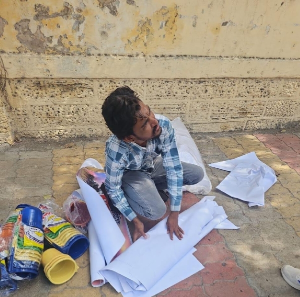 પોરબંદર મહાનગરપાલિકા દ્વારા જાહેરમાં કચરો ફેંકનારાઓ સામે કાર્યવાહી કરાઇ.