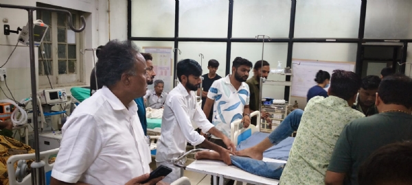 પોરબંદર- દ્વારકા હાઇવે પર કાર પલટી મારી જતા 1 નું મોત.