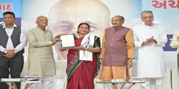 કહોડાની શિક્ષિકા યોગિનીબેન પટેલને રાજ્યનો શ્રેષ્ઠ શિક્ષક એવોર્ડ