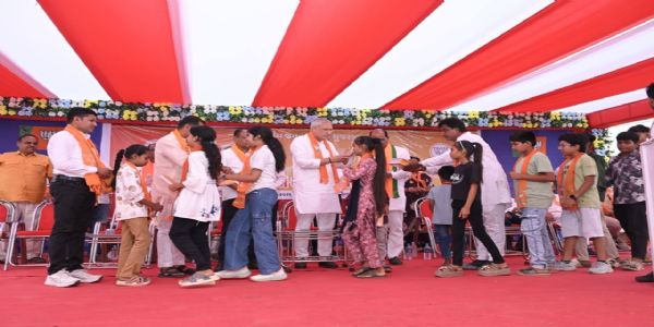 નર્મદા જિલ્લાના ભદામ તથા ખડગદા ખાતે જાહેરસભા સંબોધતા ભાજપા પ્રદેશ અધ્યક્ષ જગદીશ વિશ્વકર્મા