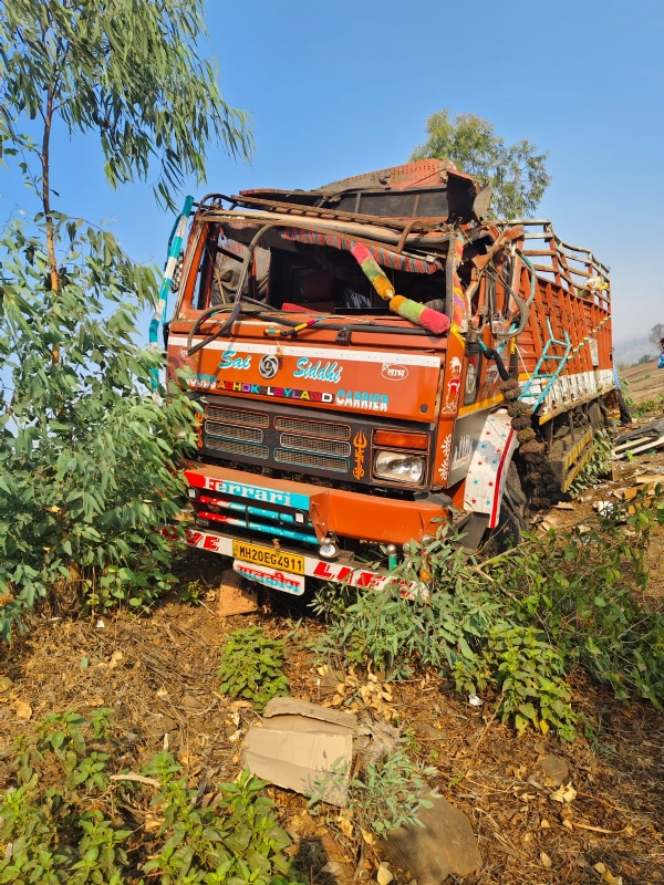 વિદેશી દારૂનો જથ્થો તથા અશોક લેલન ટેમ્પો.