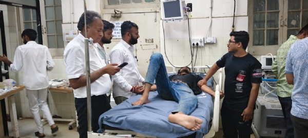 પોરબંદર- દ્વારકા હાઇવે પર કાર પલટી મારી જતા 1 નું મોત.