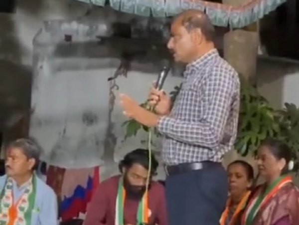 પાટણ નગરપાલિકાની ચૂંટણીને ધ્યાનમાં રાખીને, વોર્ડ નંબર 9 માં કોંગ્રેસના મધ્યસ્થ કાર્યાલયનું ઉદ્ઘાટન કરવામાં આવ્યું.