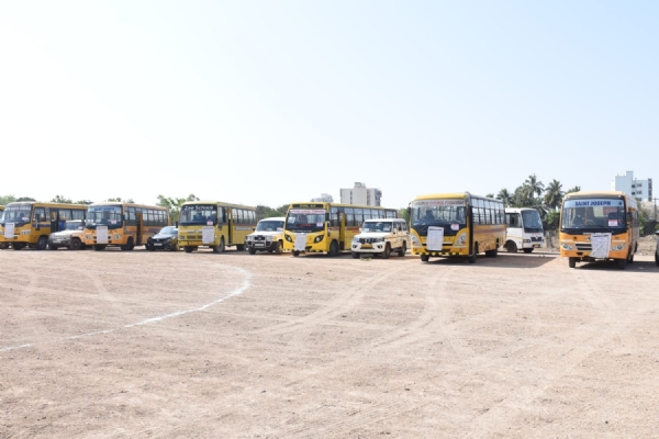 સ્થાનિક સ્વરાજ્યની ચૂંટણીઓ માટે  ઈવીએમ અને પોલિંગ સ્ટાફની ફાળવણી પૂર્ણ.