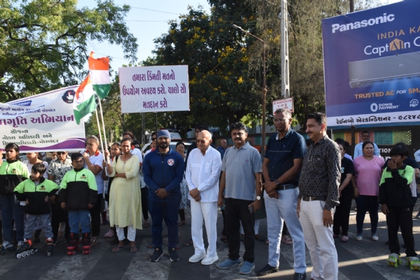 લોકશાહીના મહાપર્વ નિમિત્તે પોરબંદરમાં ભવ્ય મતદાર જાગૃતિ રેલી યોજાઈ.