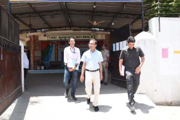 કચ્છ કલેક્ટરની મુલાકાત