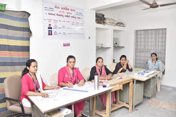 મતદાન મથકની સુરક્ષાથી લઈ સંચાલન સુધીની બધી જ જવાબદારી મહિલાઓએ સંભાળી