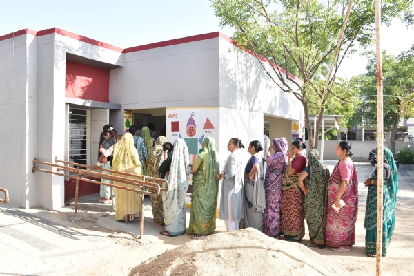 શાંતિપૂર્ણ માહોલમાં મહેસાણા જિલ્લામાં મતદાન શરૂ, મતદારોમાં ભારે ઉત્સાહ