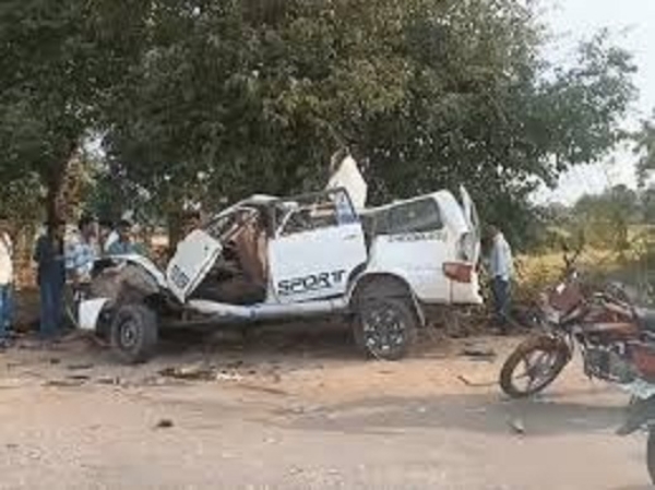 નર્મદાપુરમ-પિપરિયા રાજ્ય ધોરીમાર્ગ પર અકસ્માત