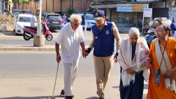 કચ્છ પોલીસની મનાવતા