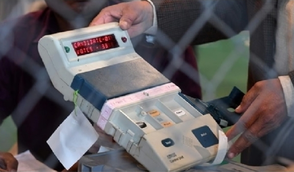 ઈલેક્ટ્રોનિક વોટિંગ મશીન (EVM)