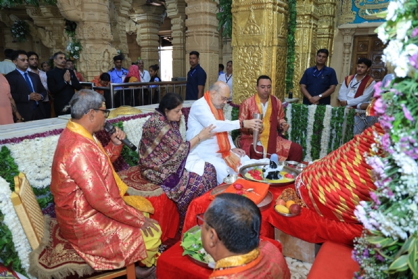 કેન્દ્રીય ગૃહ અને સહકારીતા મંત્રી માનનિય  અમિતભાઈ શાહ દ્વારા સોમનાથ