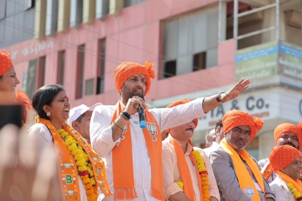 અમરેલીમાં ભાજપની ભવ્ય વિજય રેલી, કોશિક વેકારીયાની ઉપસ્થિતિમાં ઉત્સાહનો માહોલ