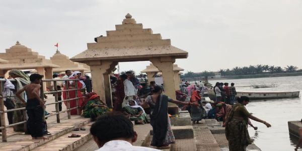 શ્રાધ્ધ તીર્થ પ્રભાસમાં ચૈત્રી શ્રાધ્ધ માસમાં સૌરાષ્ટ્ર ગુજરાતમાંથી સર્વ પિતૃ શ્રાદ્ધ કાર્ય માટે ઉમટી રહ્યું