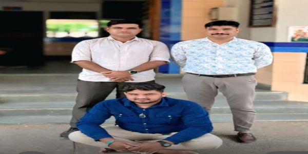 કડીમાં પ્રોહિબીશન ગુનાનો ફરાર આરોપી ઝડપાયો