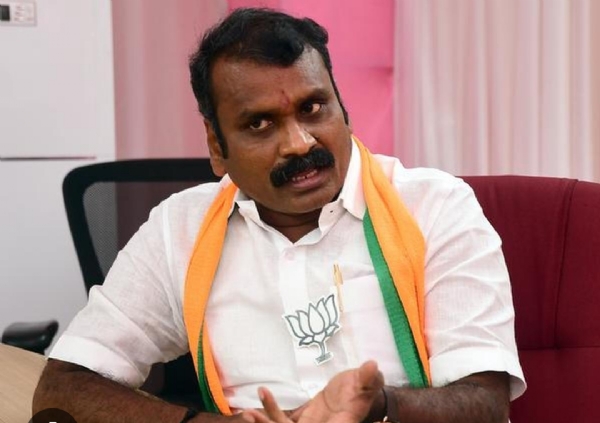 કેન્દ્રીય મંત્રી ડૉ. એલ. મુરુગન