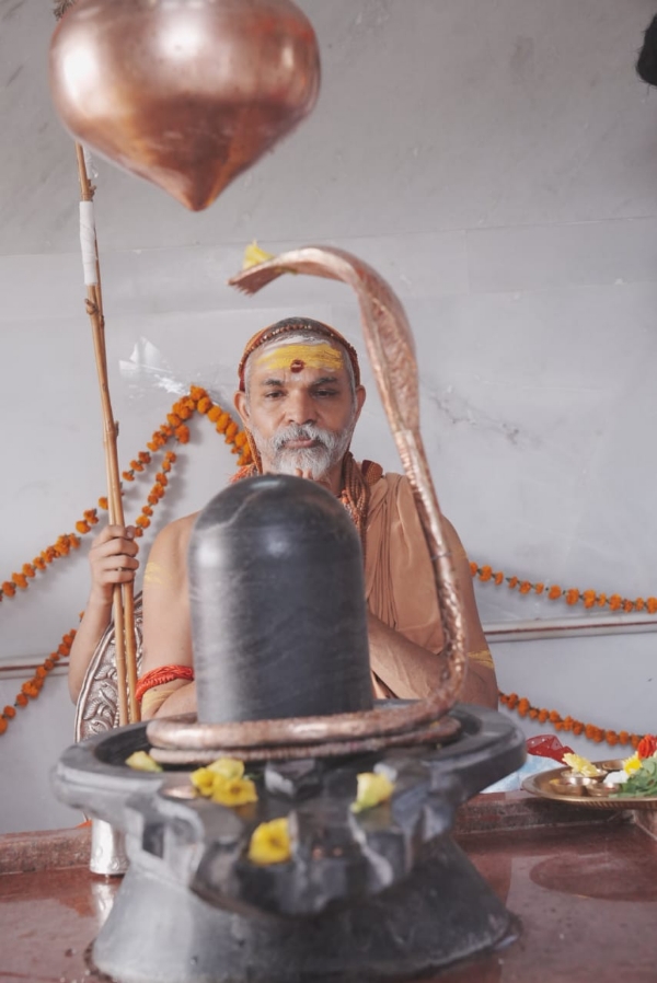 જગદ્ગુરુ શંકરાચાર્ય સ્વામી અવિમુક્તેશ્વરાનંદ સરસ્વતી