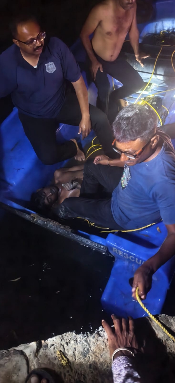 અમરાપર તળાવમાં ડૂબેલ yuvan