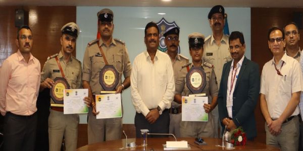 ચોરાયેલા મોબાઈલ રિકવર કરવામાં ગુજરાત પોલીસ દેશભરમાં ત્રીજા ક્રમે