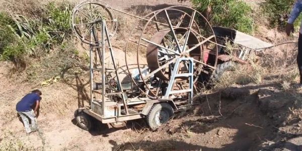 વડીયા-બગસરા રોડ પર ટ્રેક્ટર અકસ્માત, કાબુ ગુમાવતા રોડ નીચે ખાબક્યું – ડ્રાઇવરનો ચમત્કારી બચાવ