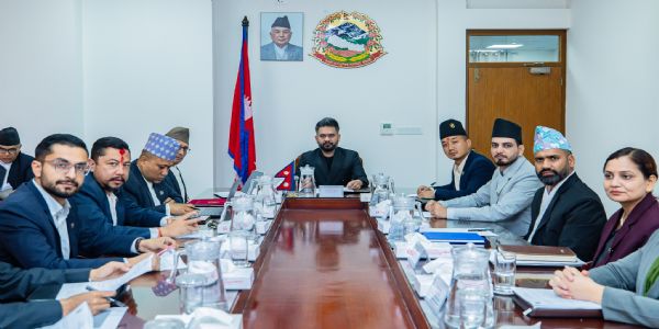 નેપાળમાં સરકારી કચેરીઓ માટે, આજથી નવું સમયપત્રક અમલમાં આવ્યું, જેમાં હવે અઠવાડિયામાં બે દિવસ બંધ રહેશે.