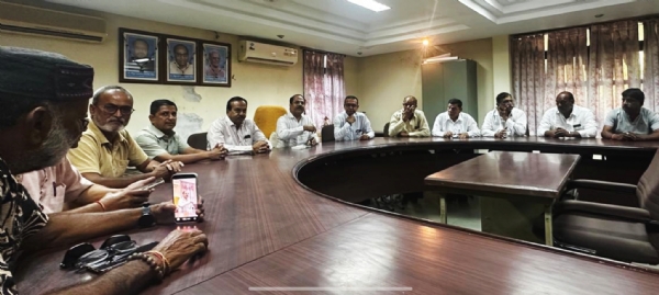 ગણેશ શુગર દ્વારા શેરડીના ભાવમા ગત વર્ષ કરતા વધારો કરી ટન દીઠ 3101 રૂ. જાહેર ગણેશ શુગર દ્વારા શેરડીના ભાવમા ગત વર્ષ કરતા વધારો કરી ટન દીઠ 3101 રૂ. જાહેર